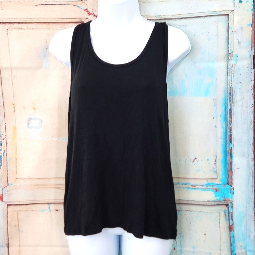 Beyond Yoga Cinch Back Black Tank